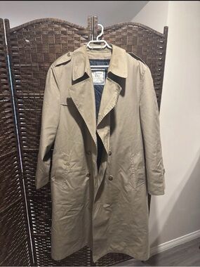Dior unisex Beige Trench Coat